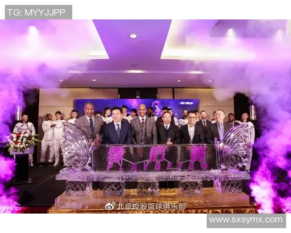 马刺队重塑辉煌之路 新赛季展现全新阵容与战略布局